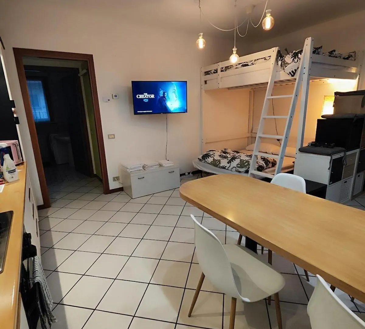 Bg Airport Apartment Milhouse 아자노 산 파올로